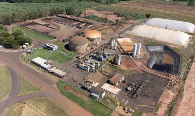 CMAA e Mitsui buscam licença ambiental de fábrica de biometano Fonte: CMAA e Mitsui buscam licença ambiental de fábrica de biometano - https://jmonline.com.br/politica/cmaa-e-mitsui-buscam-licenca-ambiental-de-fabrica-de-biometano-1.525561